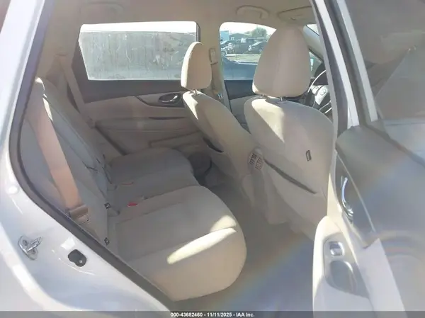 KNMAT2MT5GP598387 2016 NISSAN ROGUE - Image 8