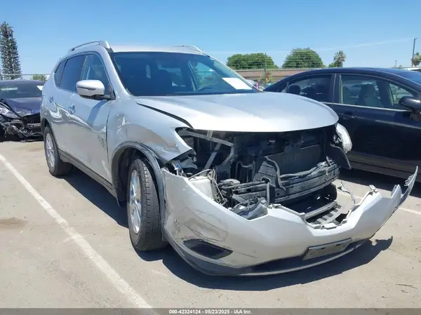 KNMAT2MT5GP605127 2016 NISSAN ROGUE - Image 1