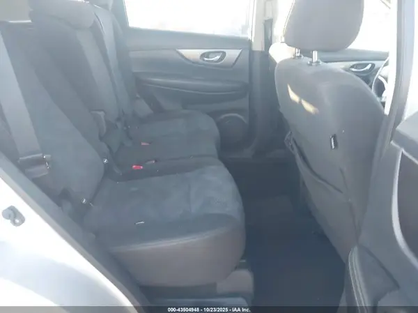 KNMAT2MT5GP606469 2016 NISSAN ROGUE - Image 8