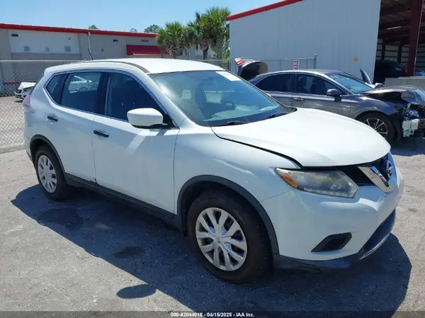 KNMAT2MT5GP614099 2016 NISSAN ROGUE - Image 1