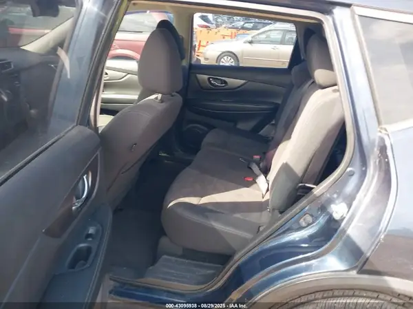 KNMAT2MT5GP615902 2016 NISSAN ROGUE - Image 8