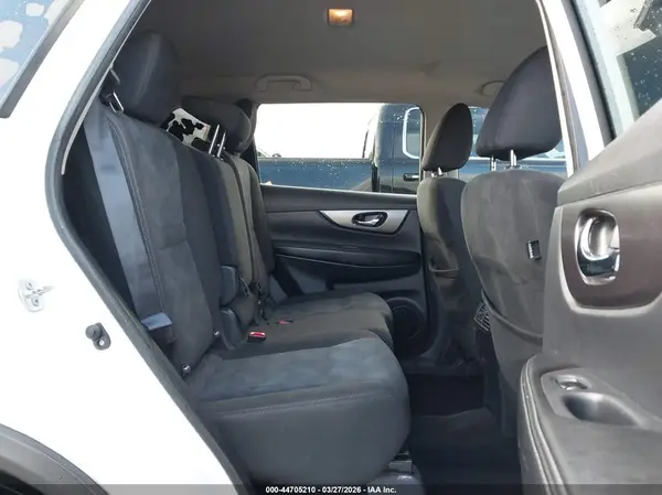 KNMAT2MT5GP621795 2016 NISSAN ROGUE - Image 8