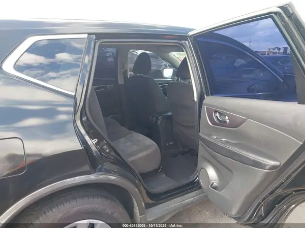 KNMAT2MT5GP625605 2016 NISSAN ROGUE - Image 8