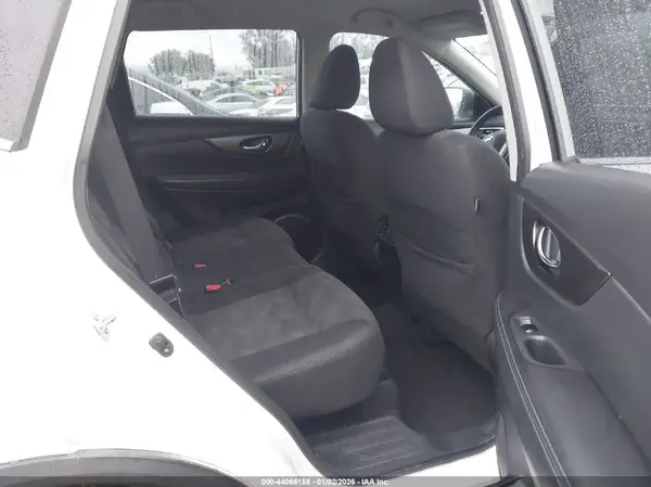 KNMAT2MT5GP640055 2016 NISSAN ROGUE - Image 8