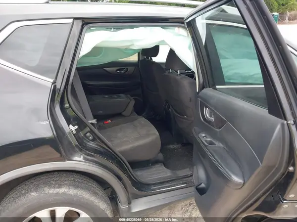 KNMAT2MT5GP640945 2016 NISSAN ROGUE - Image 8