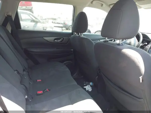 KNMAT2MT5GP646549 2016 NISSAN ROGUE - Image 8