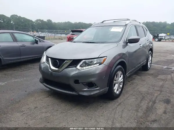 KNMAT2MT5GP678109 2016 NISSAN ROGUE - Image 2