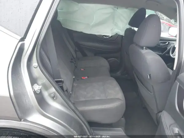 KNMAT2MT5GP678109 2016 NISSAN ROGUE - Image 8