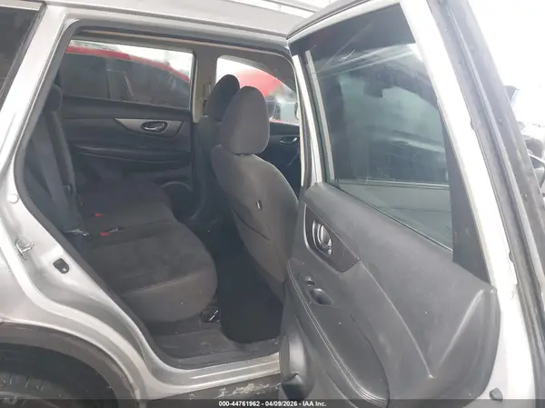 KNMAT2MT5GP686226 2016 NISSAN ROGUE - Image 8