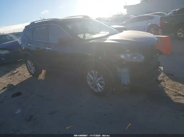 KNMAT2MT5GP716387 2016 NISSAN ROGUE - Image 1