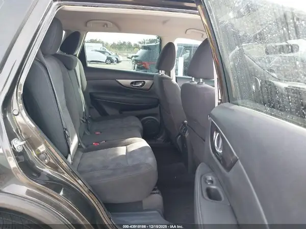 KNMAT2MT5GP732427 2016 NISSAN ROGUE - Image 8