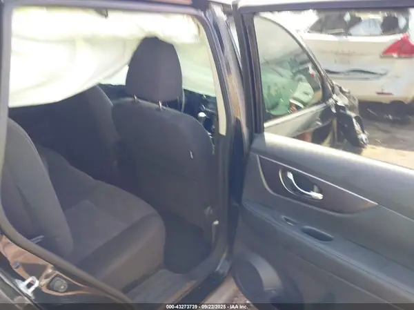 KNMAT2MT5GP734694 2016 NISSAN ROGUE - Image 8