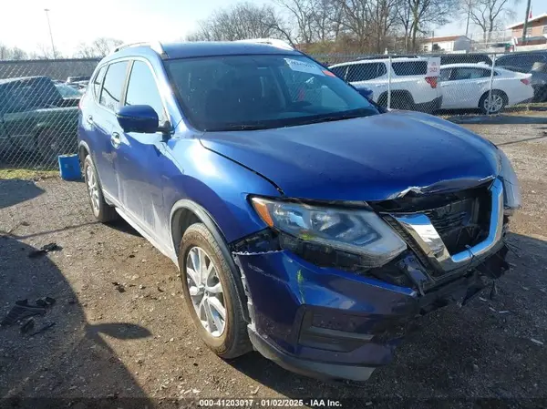 KNMAT2MT5HP506924 2017 NISSAN ROGUE - Image 1