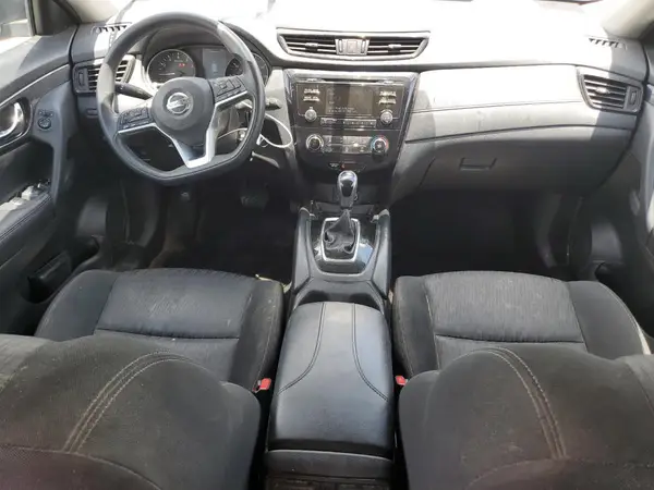 KNMAT2MT5HP508012 2017 NISSAN ROGUE - Image 8