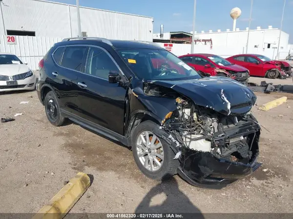 KNMAT2MT5HP514652 2017 NISSAN ROGUE - Image 1