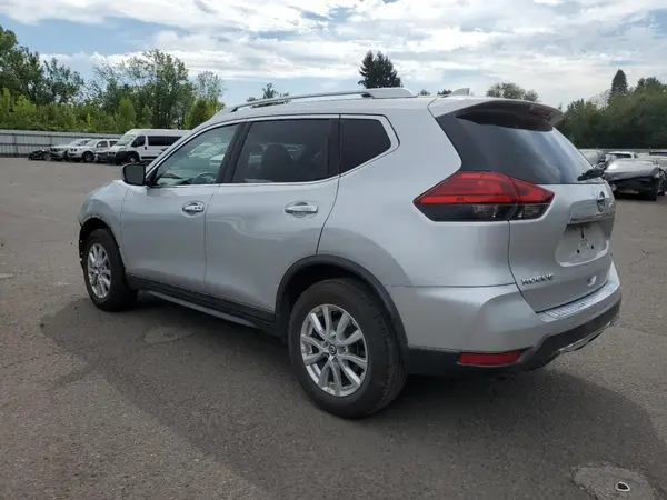 KNMAT2MT5HP521472 2017 NISSAN ROGUE - Image 2