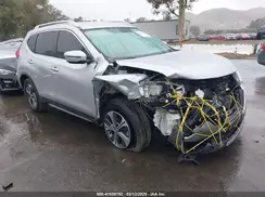 KNMAT2MT5HP522444 2017 NISSAN ROGUE