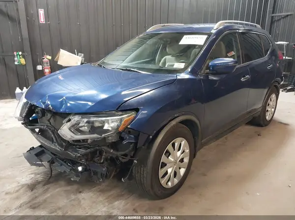 KNMAT2MT5HP522945 2017 NISSAN ROGUE - Image 2