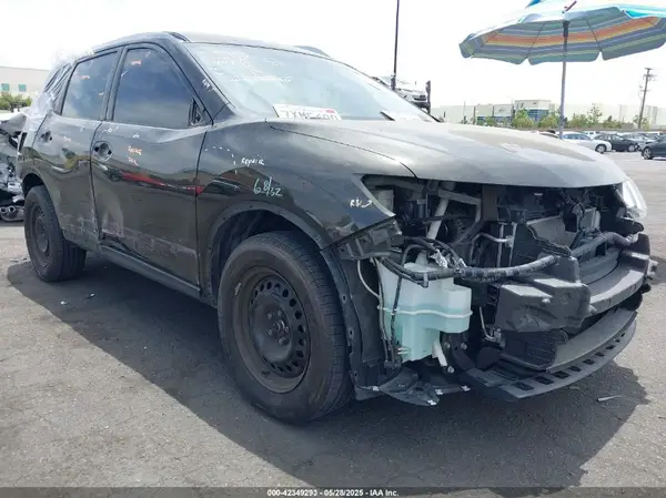 KNMAT2MT5HP526512 2017 NISSAN ROGUE - Image 1