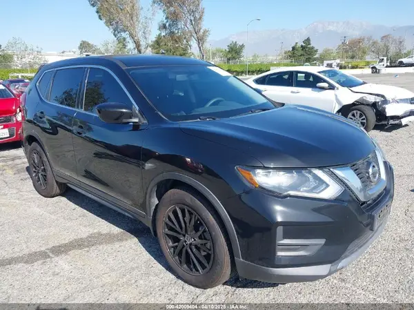 KNMAT2MT5HP536344 2017 NISSAN ROGUE - Image 1