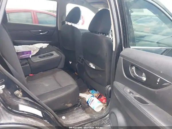 KNMAT2MT5HP539308 2017 NISSAN ROGUE - Image 8