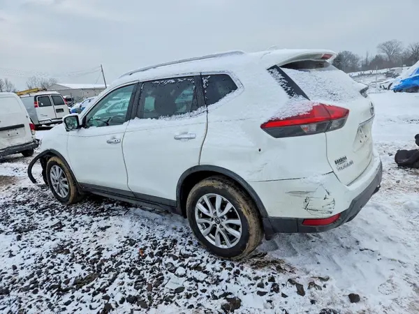 KNMAT2MT5HP543374 2017 NISSAN ROGUE - Image 2