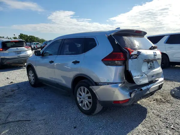 KNMAT2MT5HP552527 2017 NISSAN ROGUE - Image 2