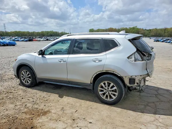 KNMAT2MT5HP554309 2017 NISSAN ROGUE - Image 2