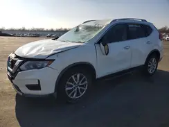 KNMAT2MT5HP560840 2017 NISSAN ROGUE