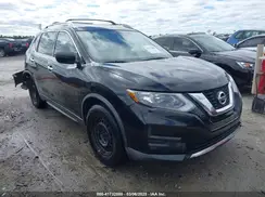 KNMAT2MT5HP562703 2017 NISSAN ROGUE