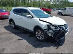 KNMAT2MT5HP564015 2017 NISSAN ROGUE