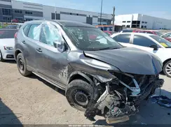 KNMAT2MT5HP567495 2017 NISSAN ROGUE