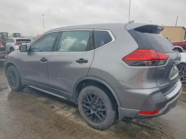 KNMAT2MT5HP571353 2017 NISSAN ROGUE - Image 2