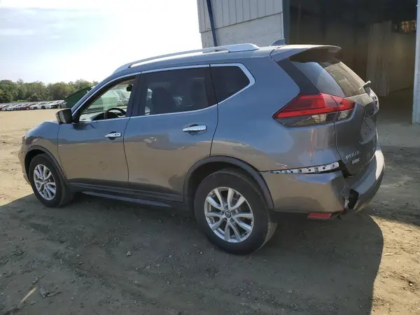 KNMAT2MT5HP578870 2017 NISSAN ROGUE - Image 2