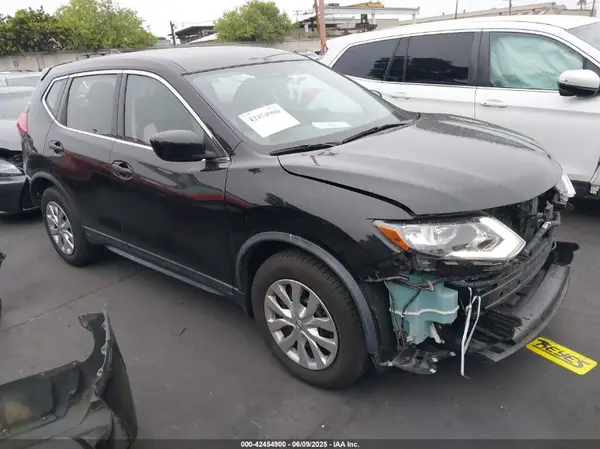 KNMAT2MT5HP588671 2017 NISSAN ROGUE - Image 1