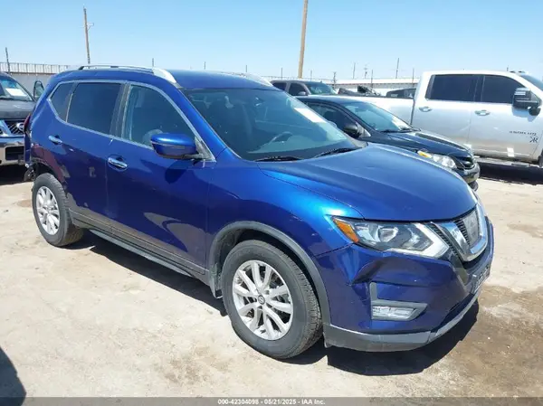 KNMAT2MT5HP591361 2017 NISSAN ROGUE - Image 1