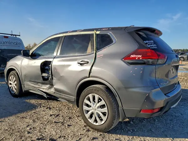 KNMAT2MT5HP595085 2017 NISSAN ROGUE - Image 2
