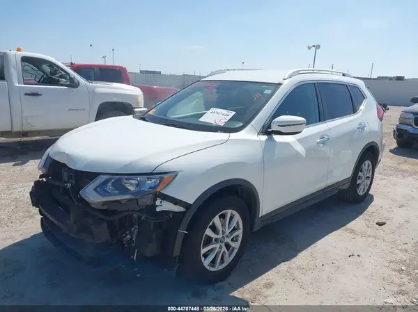 KNMAT2MT5HP596351 2017 NISSAN ROGUE - Image 2