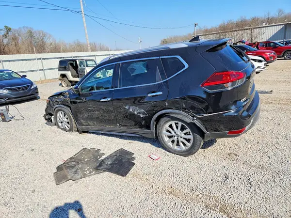 KNMAT2MT5HP600768 2017 NISSAN ROGUE - Image 2