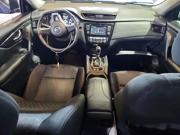 KNMAT2MT5HP602309 2017 NISSAN ROGUE - Image 8