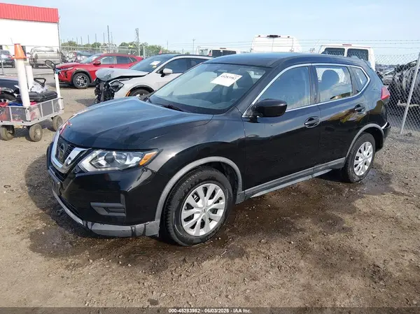 KNMAT2MT5HP605601 2017 NISSAN ROGUE - Image 2
