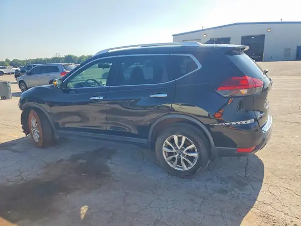 KNMAT2MT5HP610703 2017 NISSAN ROGUE - Image 2