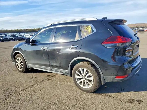 KNMAT2MT5JP501048 2018 NISSAN ROGUE - Image 2