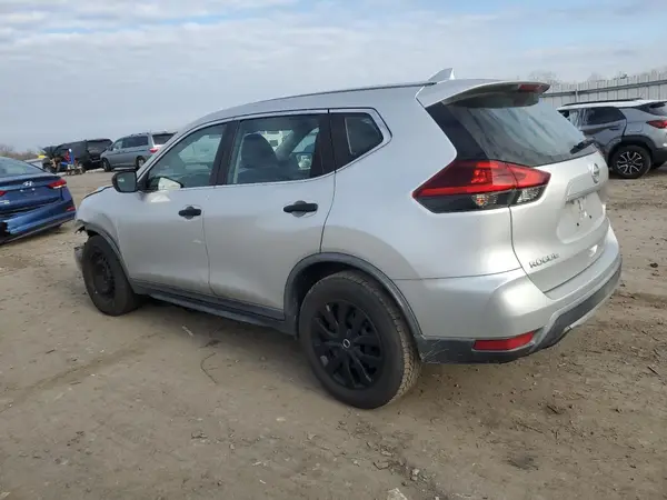 KNMAT2MT5JP502913 2018 NISSAN ROGUE - Image 2