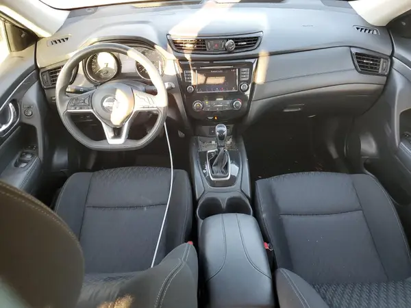 KNMAT2MT5JP506251 2018 NISSAN ROGUE - Image 8
