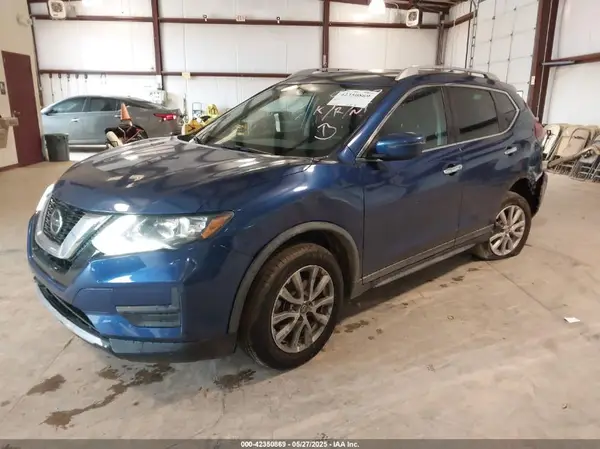 KNMAT2MT5JP509277 2018 NISSAN ROGUE - Image 2