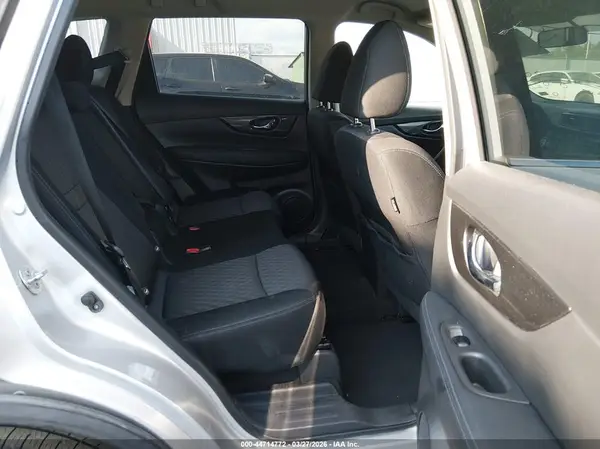 KNMAT2MT5JP510722 2018 NISSAN ROGUE - Image 8