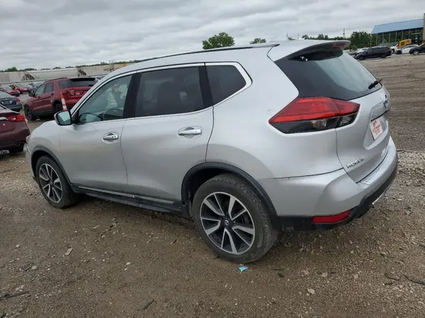 KNMAT2MT5JP512194 2018 NISSAN ROGUE - Image 2