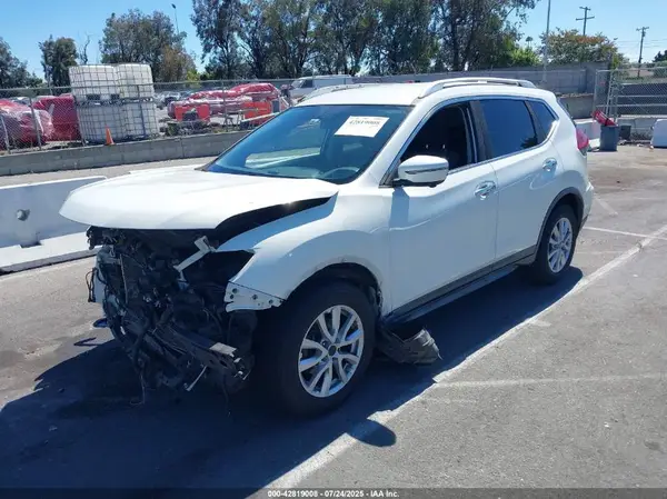 KNMAT2MT5JP513040 2018 NISSAN ROGUE - Image 2