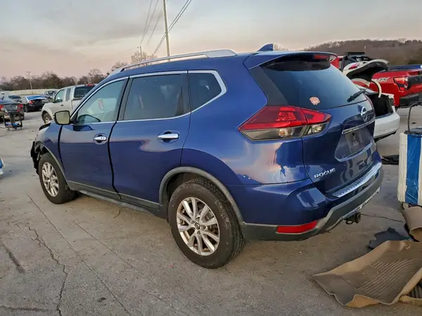 KNMAT2MT5JP514057 2018 NISSAN ROGUE - Image 2